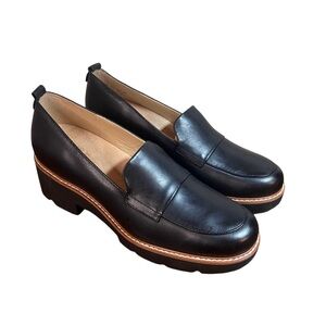 Naturalizer Darry Black Lug Sole Leather Chunky Heel Loafer NWOB Size 9